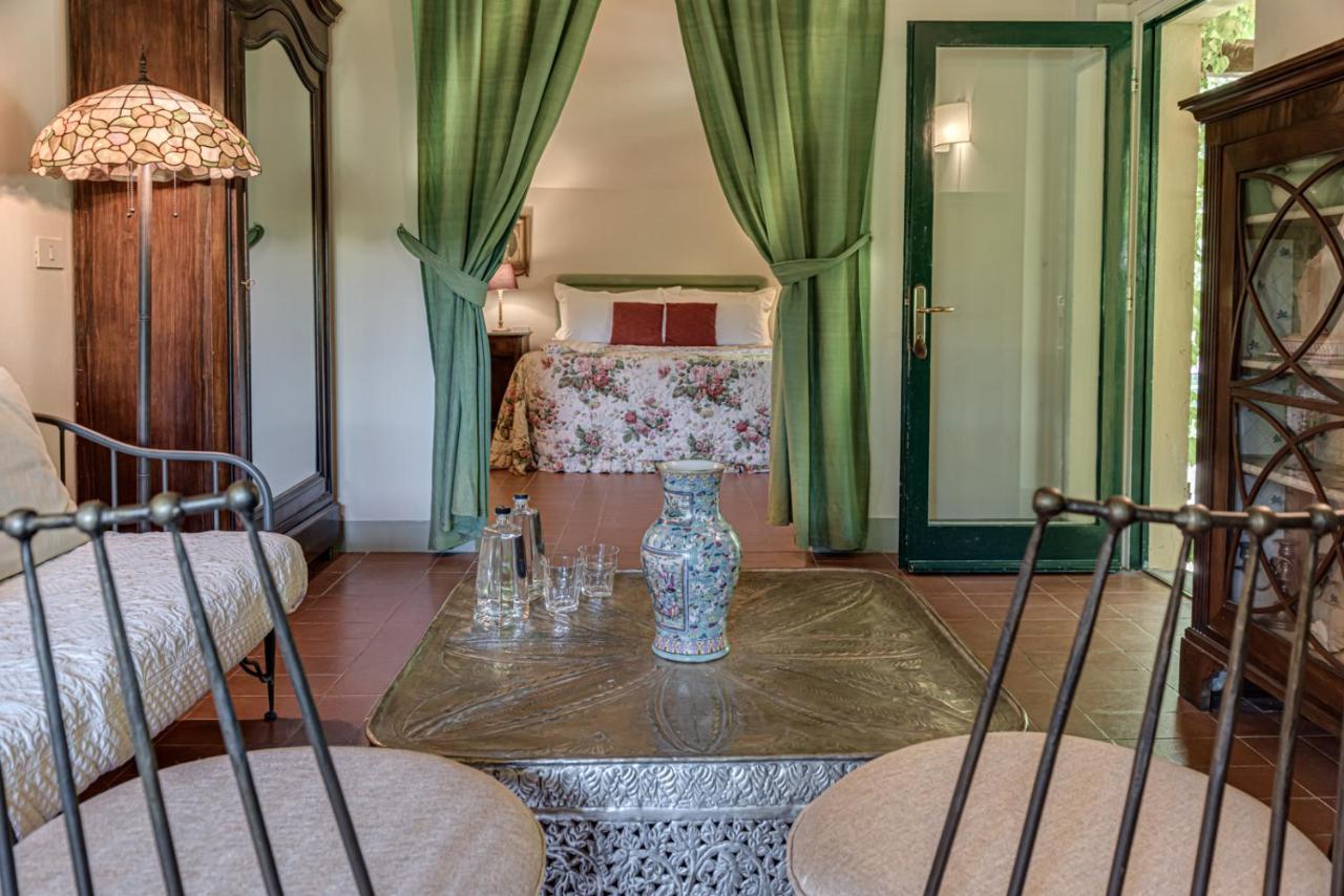 La Striscia Wine Resort อาเรซโซ ภายนอก รูปภาพ