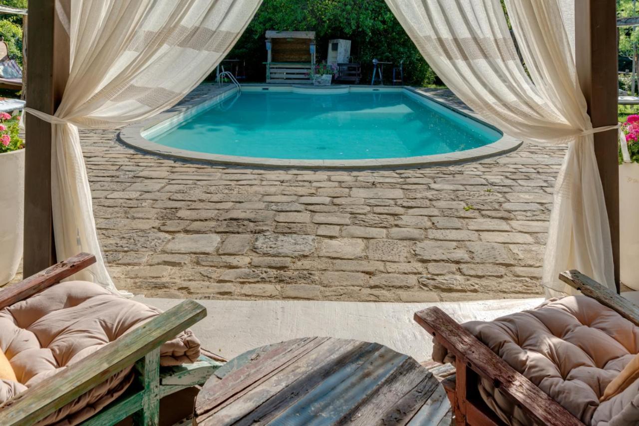 La Striscia Wine Resort อาเรซโซ ภายนอก รูปภาพ