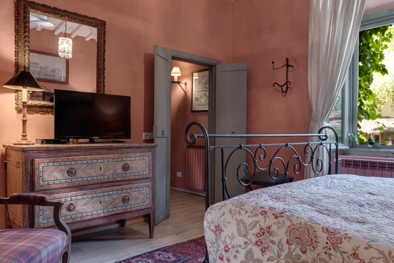 La Striscia Wine Resort อาเรซโซ ภายนอก รูปภาพ