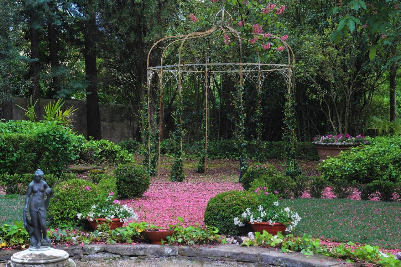La Striscia Wine Resort อาเรซโซ ภายนอก รูปภาพ