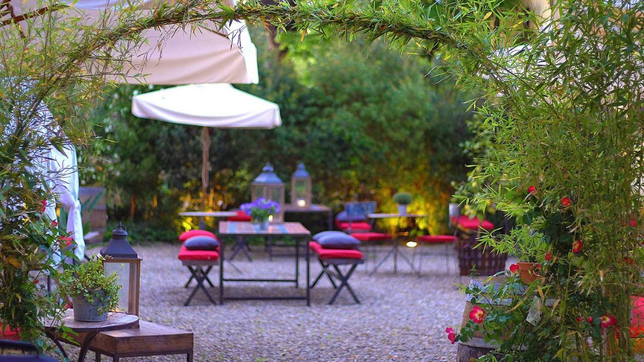 La Striscia Wine Resort อาเรซโซ ภายนอก รูปภาพ