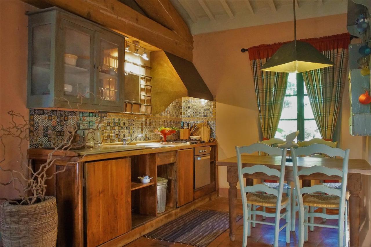 La Striscia Wine Resort อาเรซโซ ภายนอก รูปภาพ